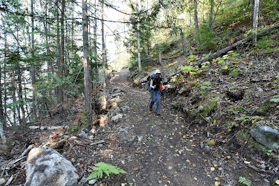 Skattebo Reach Trail Sonya Richmond hiking.