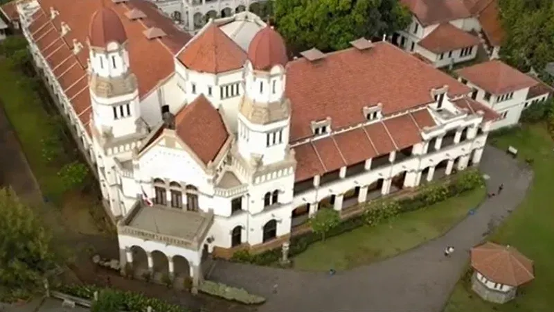 Imam Ahmad Muslim - Lawang Sewu Saksi Bisu