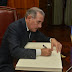 EL PRESIDENTE DANILO MEDINA FIRMÓ LIBRO DE VISITANTES DE LA SUPREMA CORTE DE JUSTICIA 