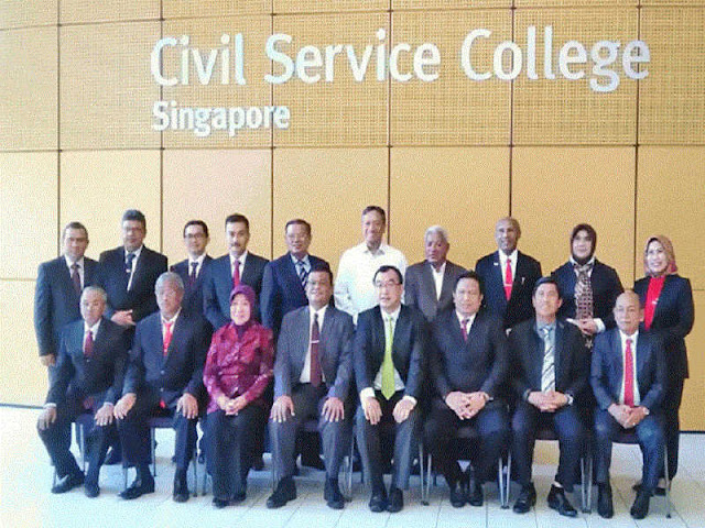 Benhur Tomi Mano Hadiri Studi Visit di Civil Service College Singapura