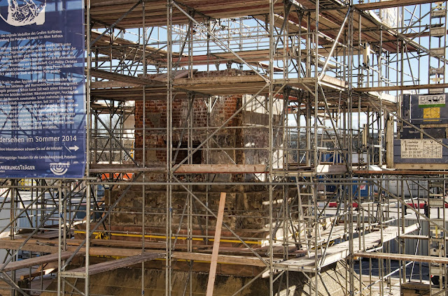 Baustelle Potsdam, Stadtmitte im Bau, Der Obelisk, Am Alten Markt, 14467 Potsdam, 11.01.2014