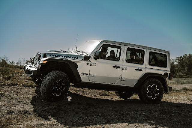 Exploring the Great Outdoors with the Jeep Wrangler Rubicon 4xe