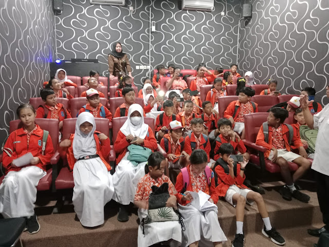 Kegiatan On Class SDN Kepatihan Banyuwangi di Museum Dinas Pariwisata Banyuwangi 2023