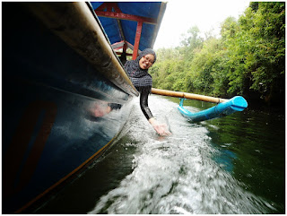 Semi body rafting di green canyon