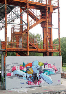 Etnik Upside down Circus