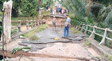 Jembatan Way Petanggis Putus Usai Diterjang Hujan Lebat