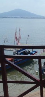 Homestay Pulau Pangkor - Desa Pangkor Homestay - Pulau Pangkor, Perak - Direktori ... - Terletak di dalam jalan pasir bogak, pangkor homestay menawarkan tempat penginapan yang asas tetapi selesa dengan ruang letak kenderaan percuma di lokasi.