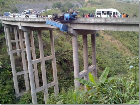 hanging_truck4