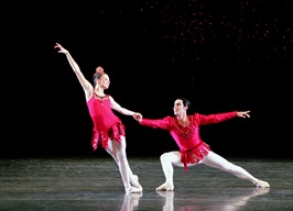 Jennifer Kronenberg & Renato Penteado(2) in Rubies- Photo by Joe Gato