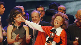Julia Gutiérrez Caba recibe el Max de Honor