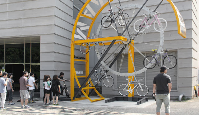 Estacionamento de bicicleta nas alturas