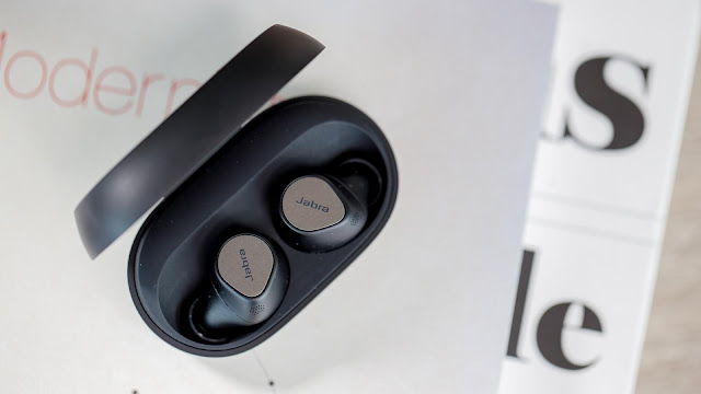 9. Jabra Elite 7 Pro