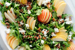 POMEGRANATE & PEAR GREEN SALAD WITH GINGER DRESSING 