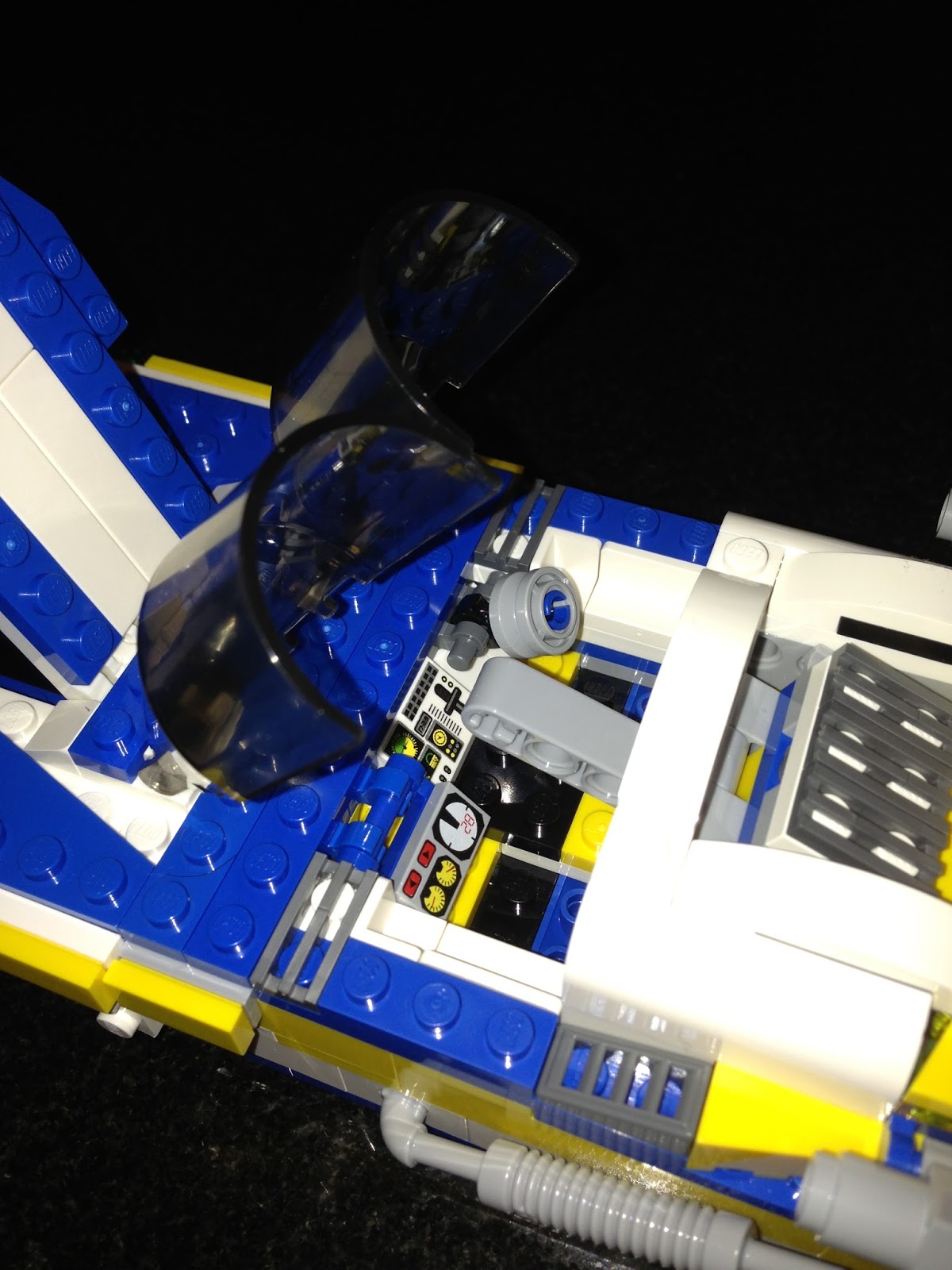 meor azhar's blog: made a jet boat based on a lego creator