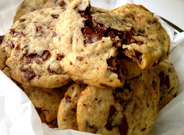 LÆKRE CHOK-CHIP-COOKIES MIT LIVS KOGEBOG