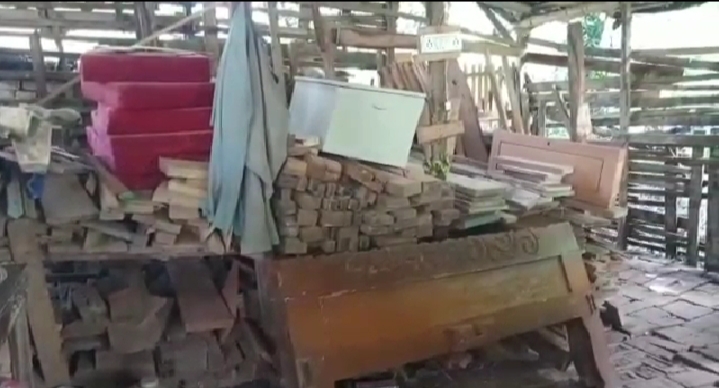 Lumber-shop-theft