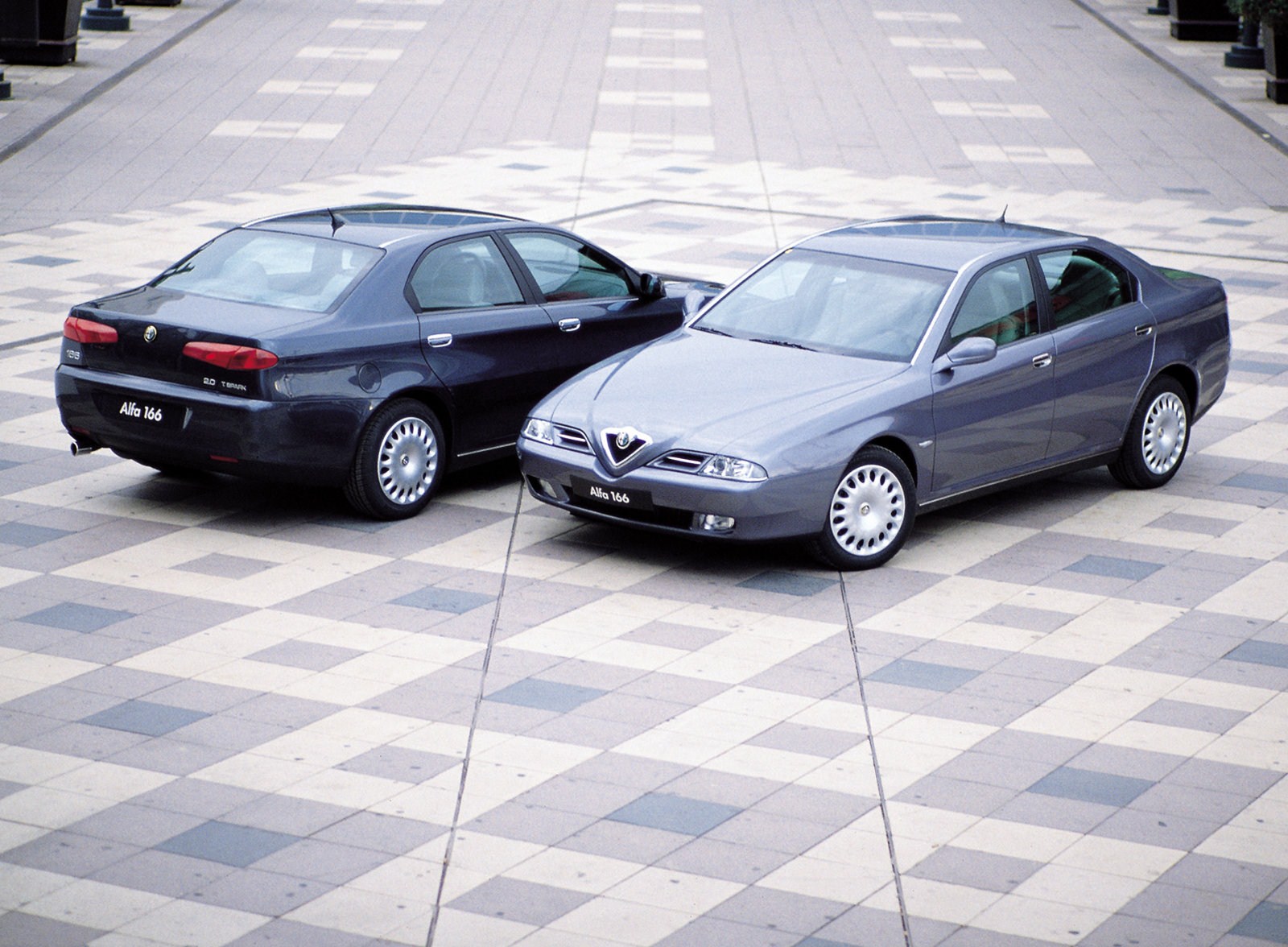 Alfa Romeo 166 Wallpapers