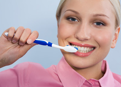 Giải đáp đánh răng thường xuyên vẫn mắc bệnh