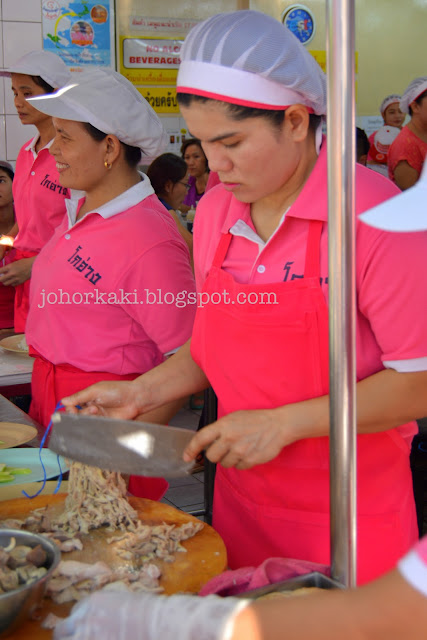 Thai-Chicken-Rice-Bangkok-Kaiton-Pratunam