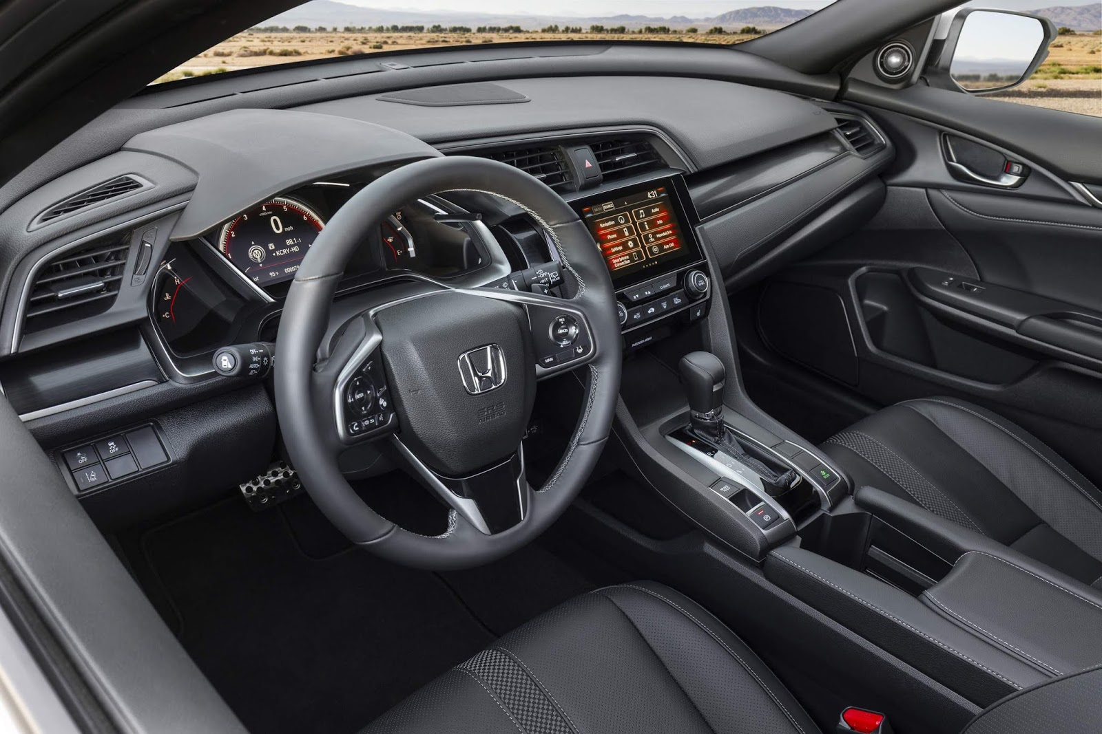 Honda Civic Hatchback 2020 ganha facelift nos EUA