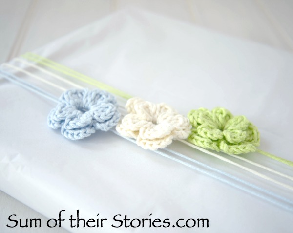 Crochet flowers used in gift wrapping