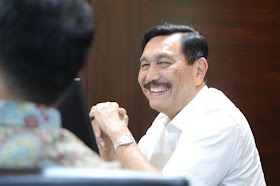 Ujang Komarudin: Jokowi Harusnya Pecat Luhut dari Kabinet, Bukan Malah Beri Diberi Jabatan Baru
