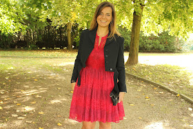 défi look tendance rouge, robe maje, les petites bulles de ma vie