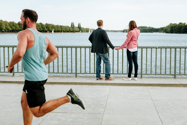 runner läufer paar shooting hochzeitsfotograf hannover hochzeitsfotografie