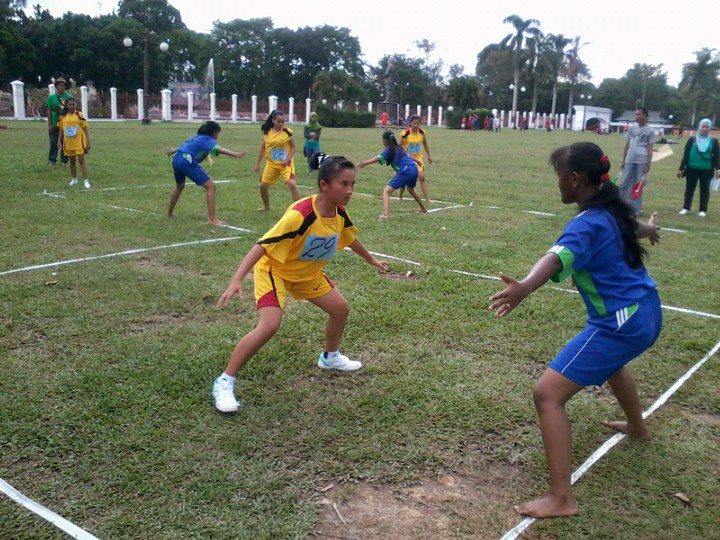 We Played These Traditional Games in Indonesia – WARUNG FIKSI