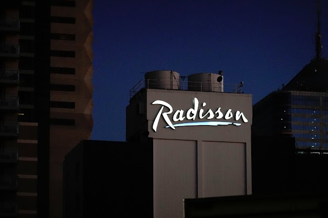  The Luxury and Comfort of Radisson Blu Hotels: A Review