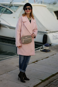 oversized pink coat, river island pink coat, owl sweater, fashion and cookies, fashion blogger