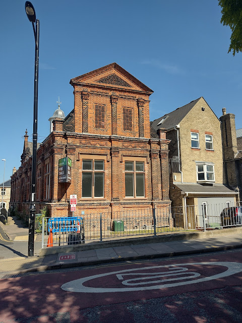 Mill road, Cambridge, Library, Psychogeography