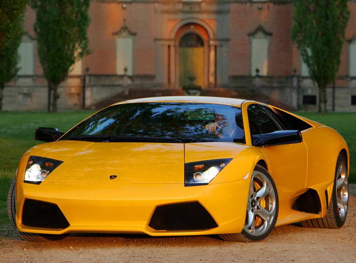 At the 2009 Geneva Motor Show Lamborghini unveiled a new version of the 