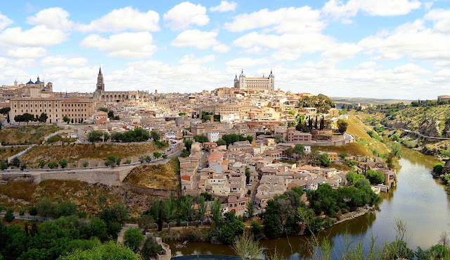 Vista de la localidad. https://www.viajablog.com/que-ver-toledo-en-un-dia/