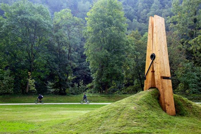 Giant clothespins Sculpture