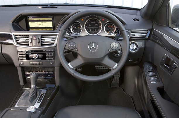 2010 Mercedes-Benz E-Class E350 CDI BlueEFF Estate Cabin View