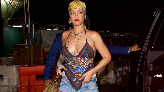 Rihanna – Beautiful Braless Boobs Night Out Style