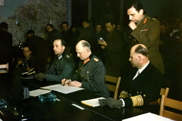 Hoje na História - A rendição da Alemanha e o fim parcial da Segunda Guerra Mundial.