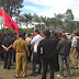 Demo Mahasiswa di Pemkot Jakbar Nyaris Bentrok dengan Pamdal
