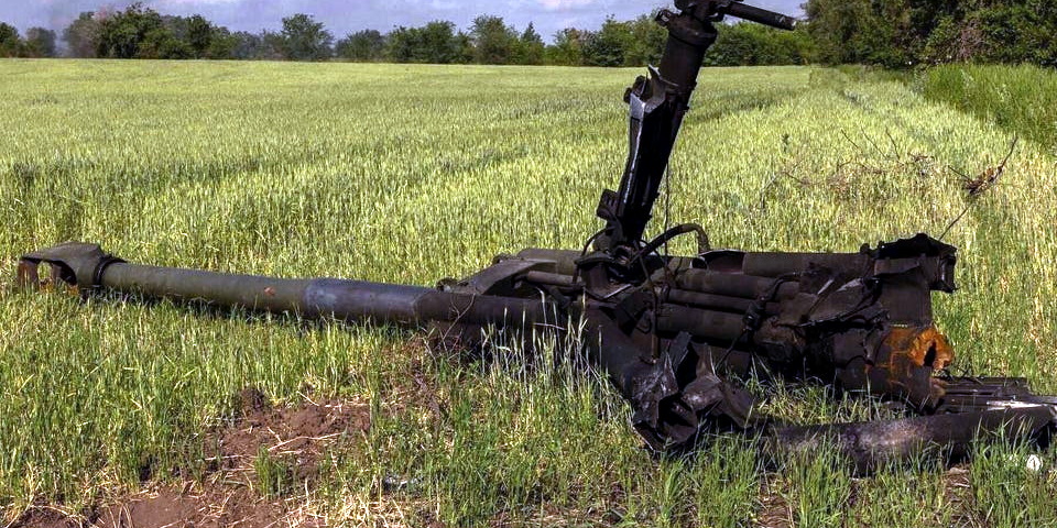 Відео знищення українських гаубиць М777