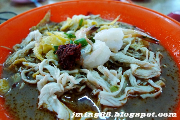 laksa terengganu kuah merah. laksa terengganu kuah merah.