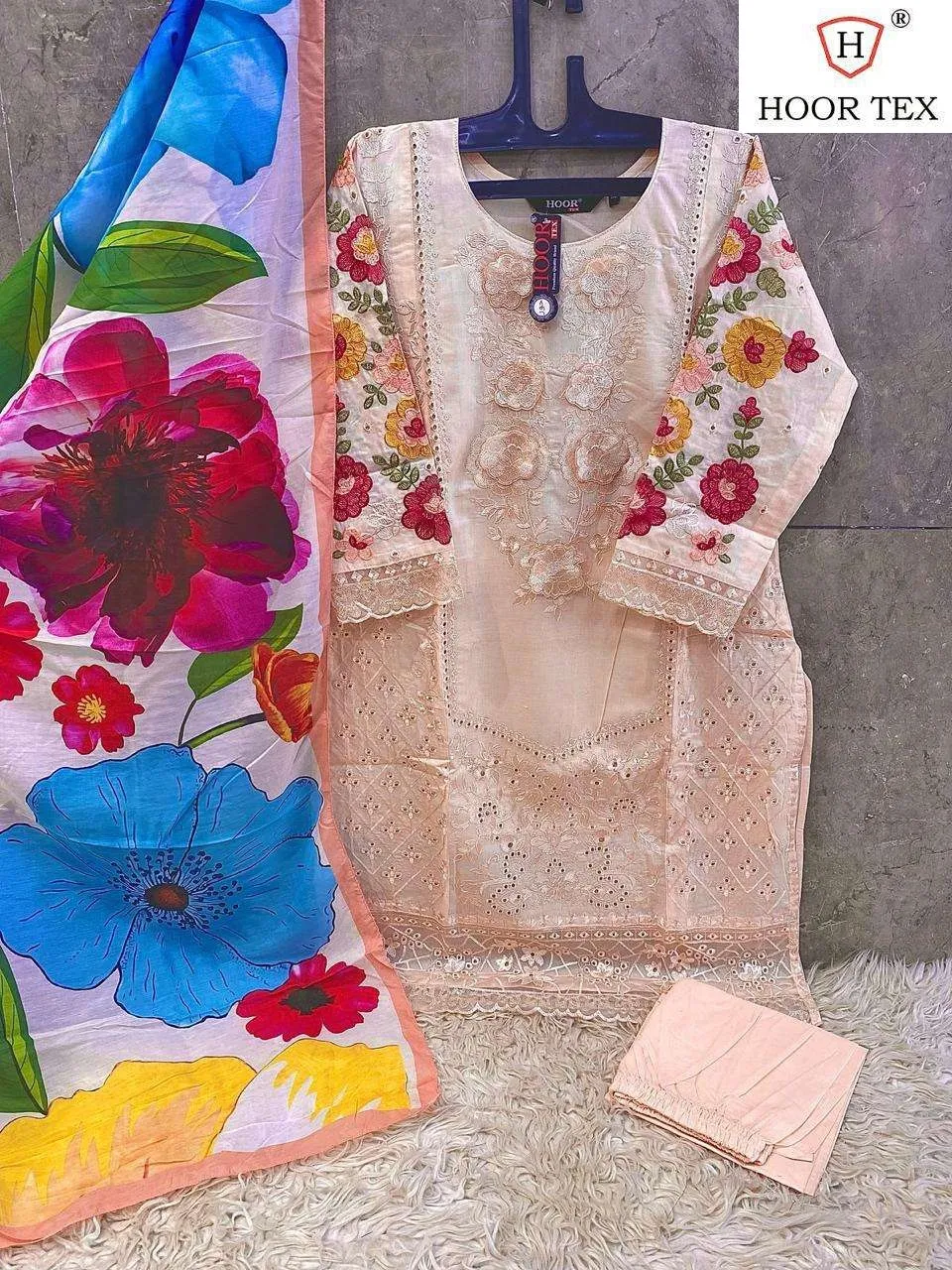 Hf 190 Hoor Tex Imported Pakistani Readymade Suits