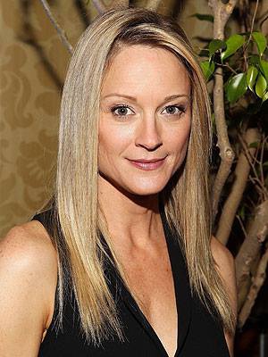 Teri Polo Profile pictures, Dp Images, Display pics collection for whatsapp, Facebook, Instagram, Pinterest, Hi5.