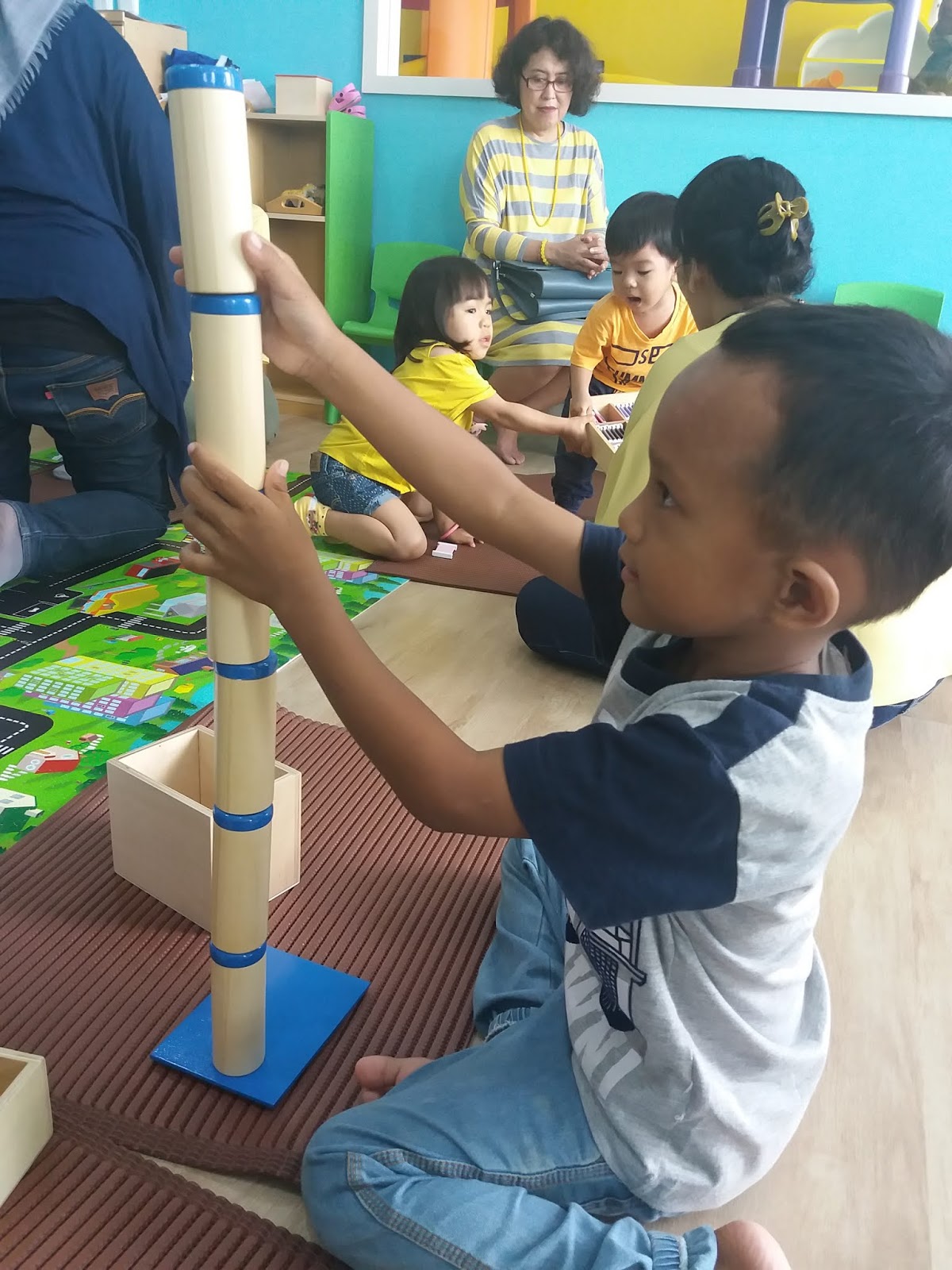 belajar membuat struktur montessori