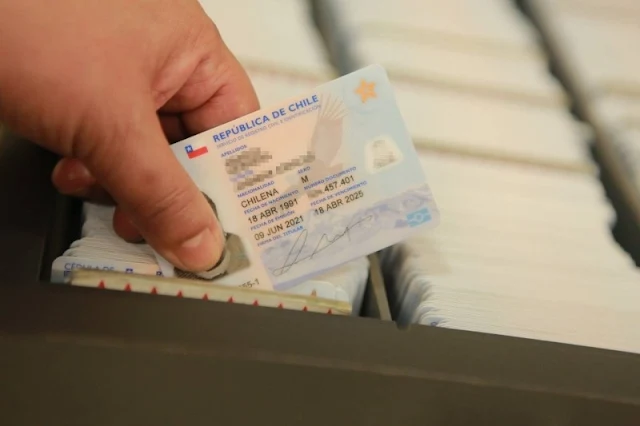 Chilena solicita cédula y el Registro Civil la registra como extranjera: “No existo en el sistema”
