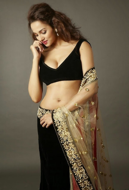 Anjalie Gupta Hot Sexy Photoshoot - Celebs Hot World HQ No Watermark Pics