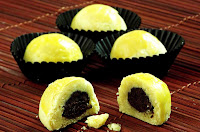 http://resep7.blogspot.com/2013/07/cara-membuat-kue-nastar-isi-coklat-resep-kue-nastar-coklat.html