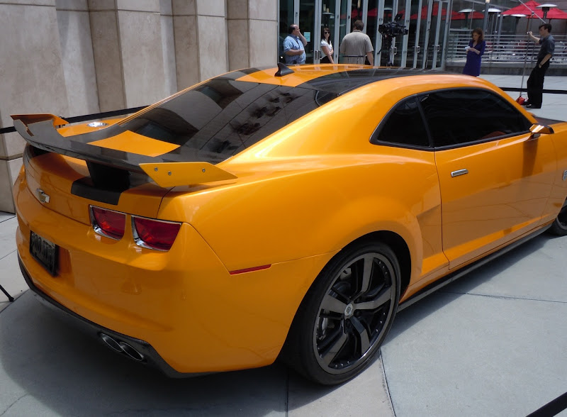 Transformers 3 Bumblebee Camaro trunk