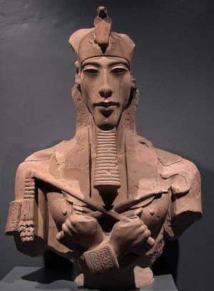  Firaun bernama Akhenaten memindahkan ibukota sejauh FIRAUN YANG MEMINDAHKAN IBUKOTA