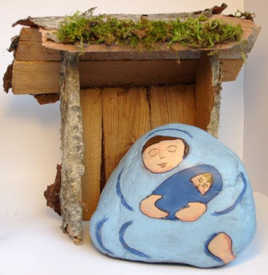 painted rocks, nativity scene figures, Madonna, Child, Cindy Thomas